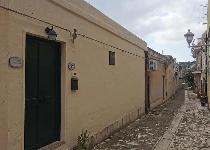 Balcone Barocco. * Modica